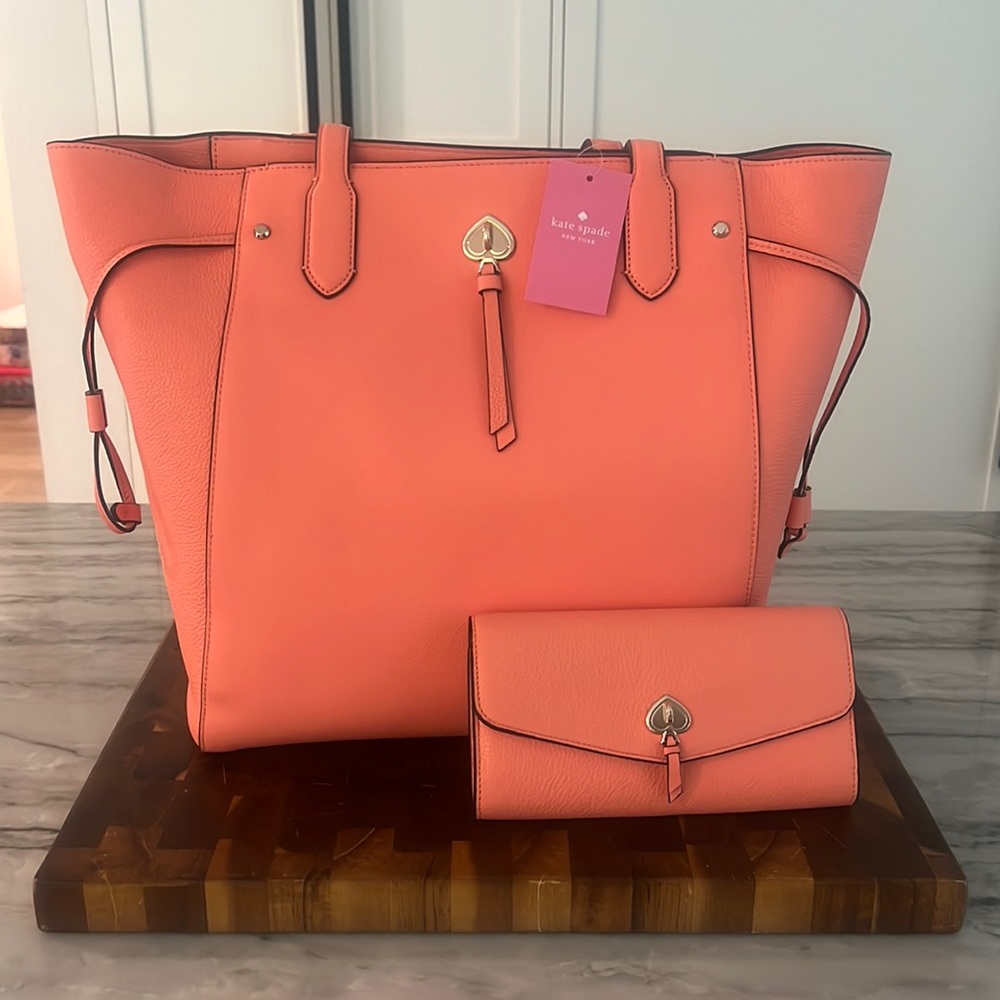 AUTHENTIC MELON BALL MARTI KATE SPADE ♠️TOTE